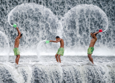 Metaphorical representation of balance and flow